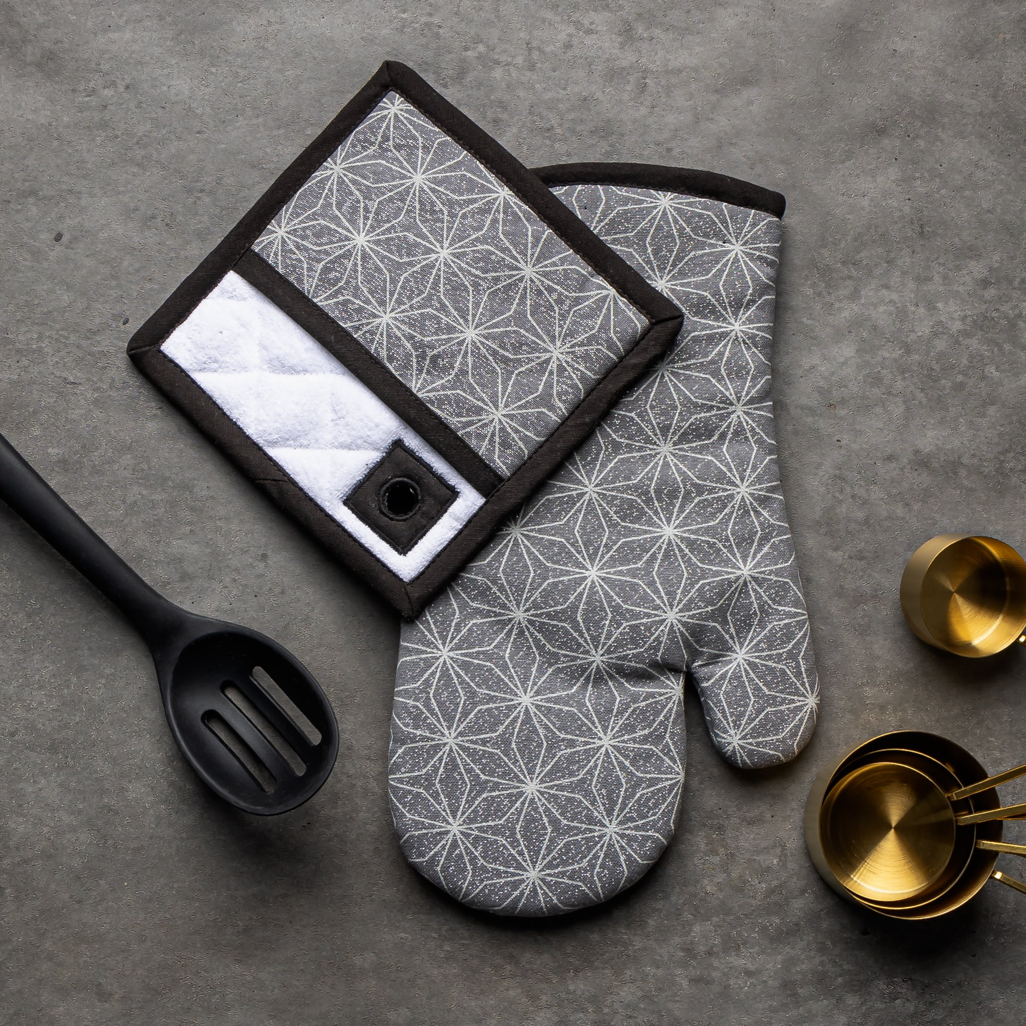 Thyme & Table Oven Mitt and Potholder Set, Gray Star, 2-Piece