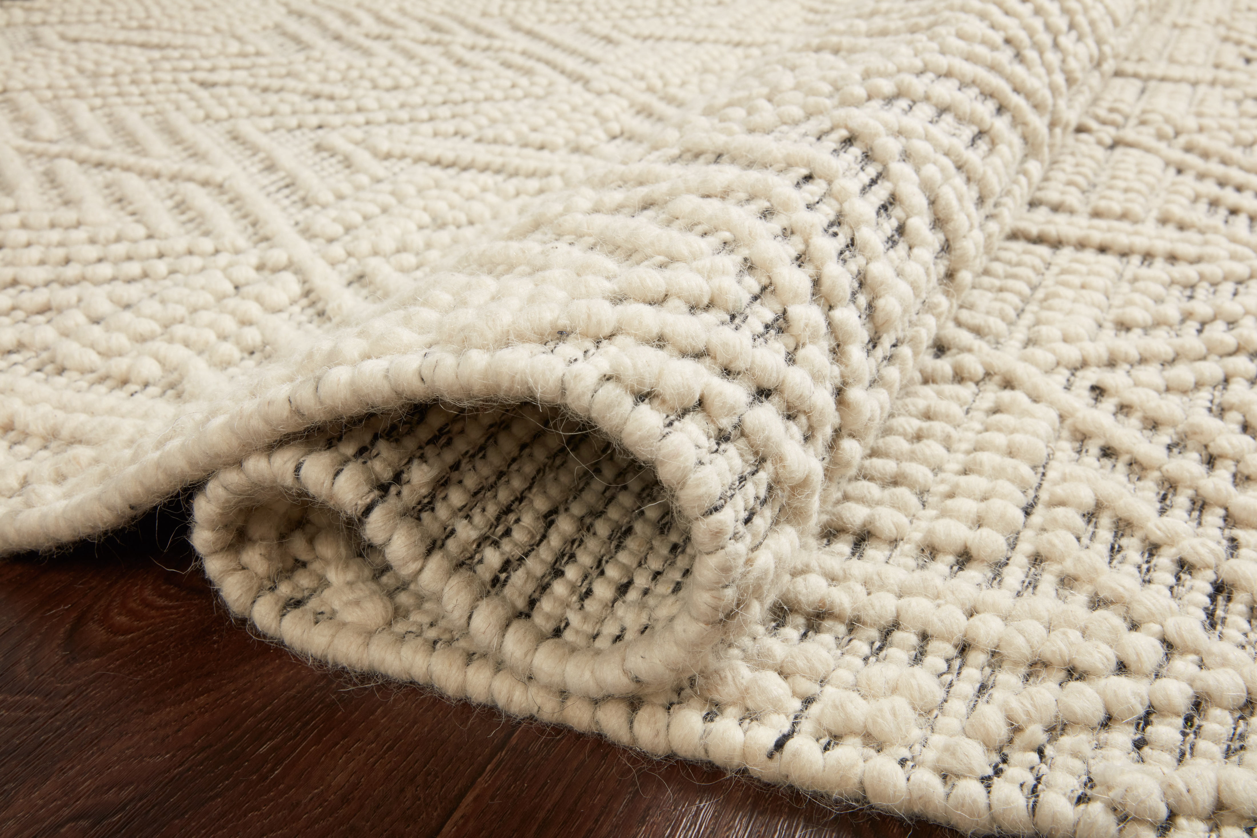Loloi Noelle Ivory / Black Geometric Area Rug 8'-0" x 10'-0"