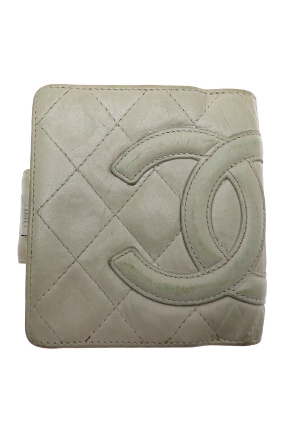 Pre-Owned Chanel Women's Bi-fold Wallet Leather Grey (Fair)