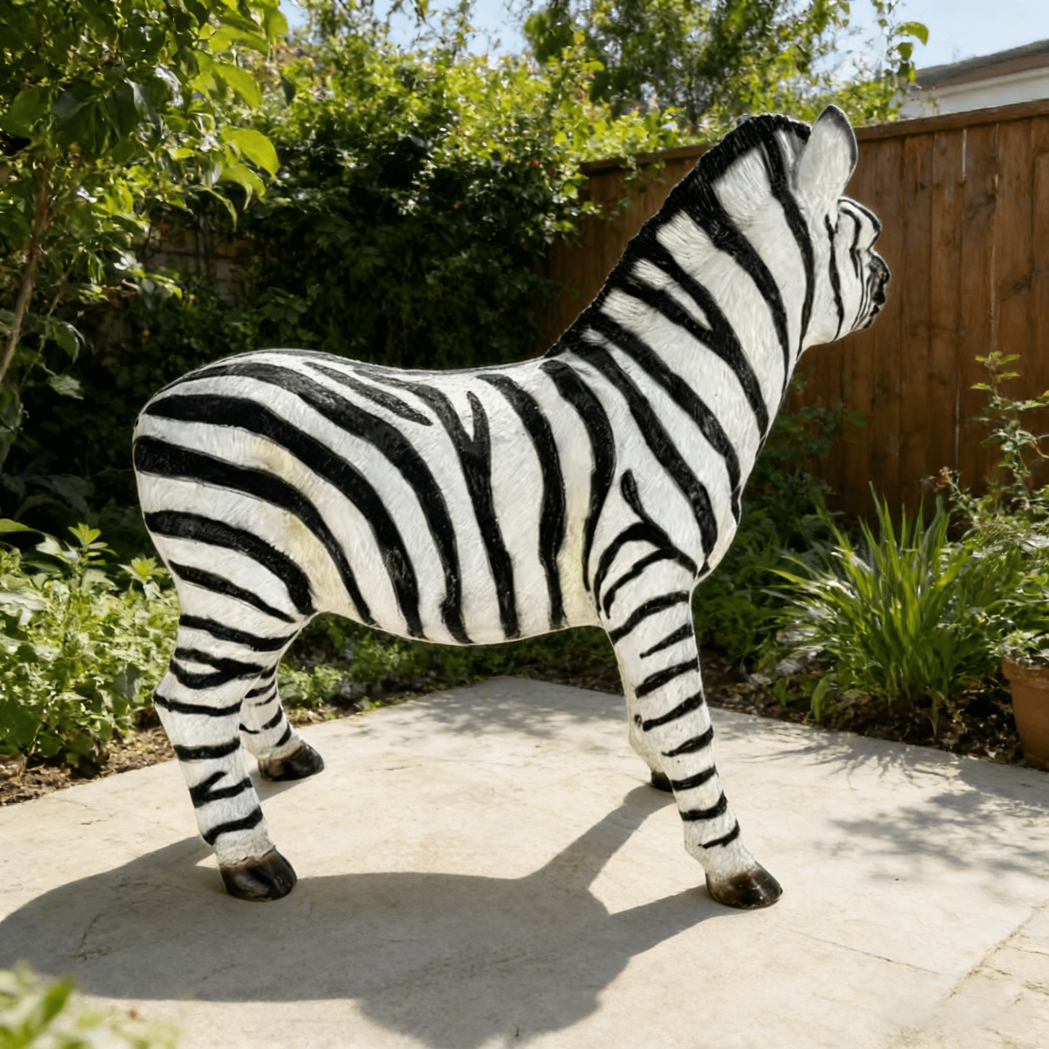18.31" H x 19.49" L Simulated Zebra Garden Statue, Resin Outdoor & Indoor Decorative Ornament, Courtyard Lawn Art Craft, Unique Gift for Garden & Home Decoration