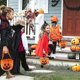 thumbnail image 4 of Bolsas de dulces de calabaza de Halloween para niños, bolsas de truco o trato, bolso de mano no tejido para bolsa de regalo (2 unidades), 4 of 5