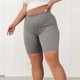 thumbnail image 4 of Pantalones cortos de yoga de 2 piezas para mujer, de poliéster, con cintura elástica y color liso., 4 of 7