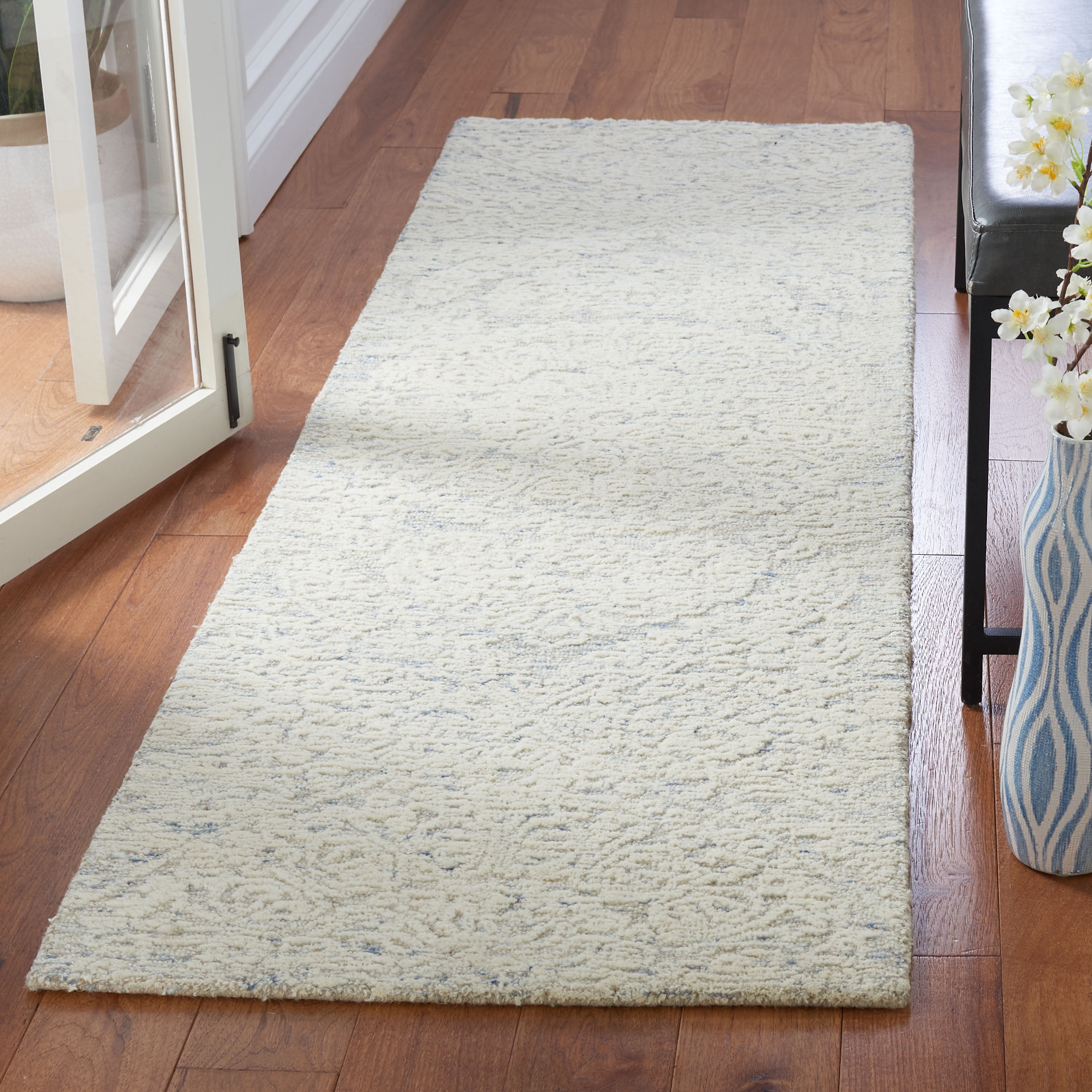 SAFAVIEH Metro Alaois Medallion Runner Rug, Light Blue/Ivory, 2'3" x 8'