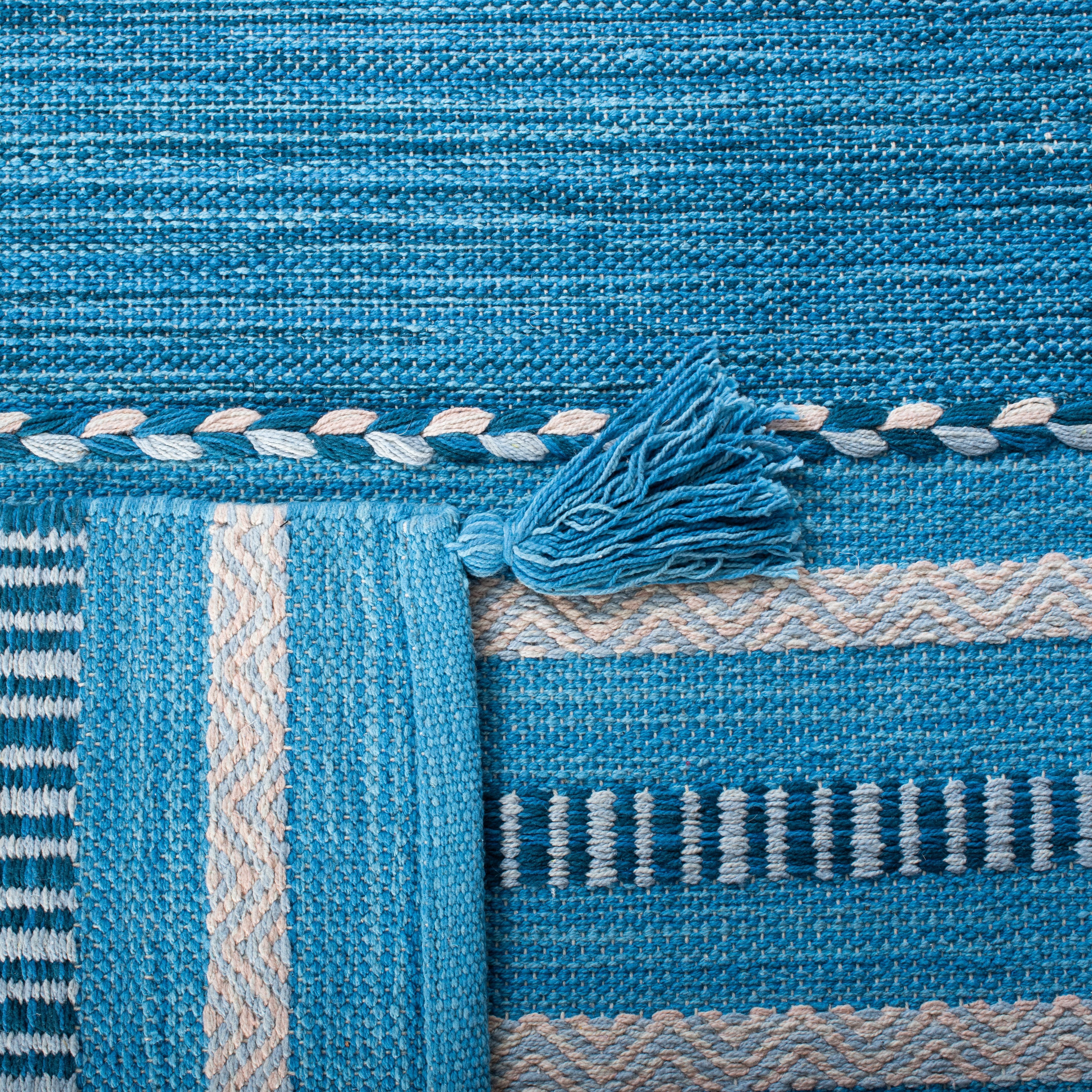 SAFAVIEH Montauk Ben Striped Cotton Area Rug, Blue/Grey, 4' x 6'