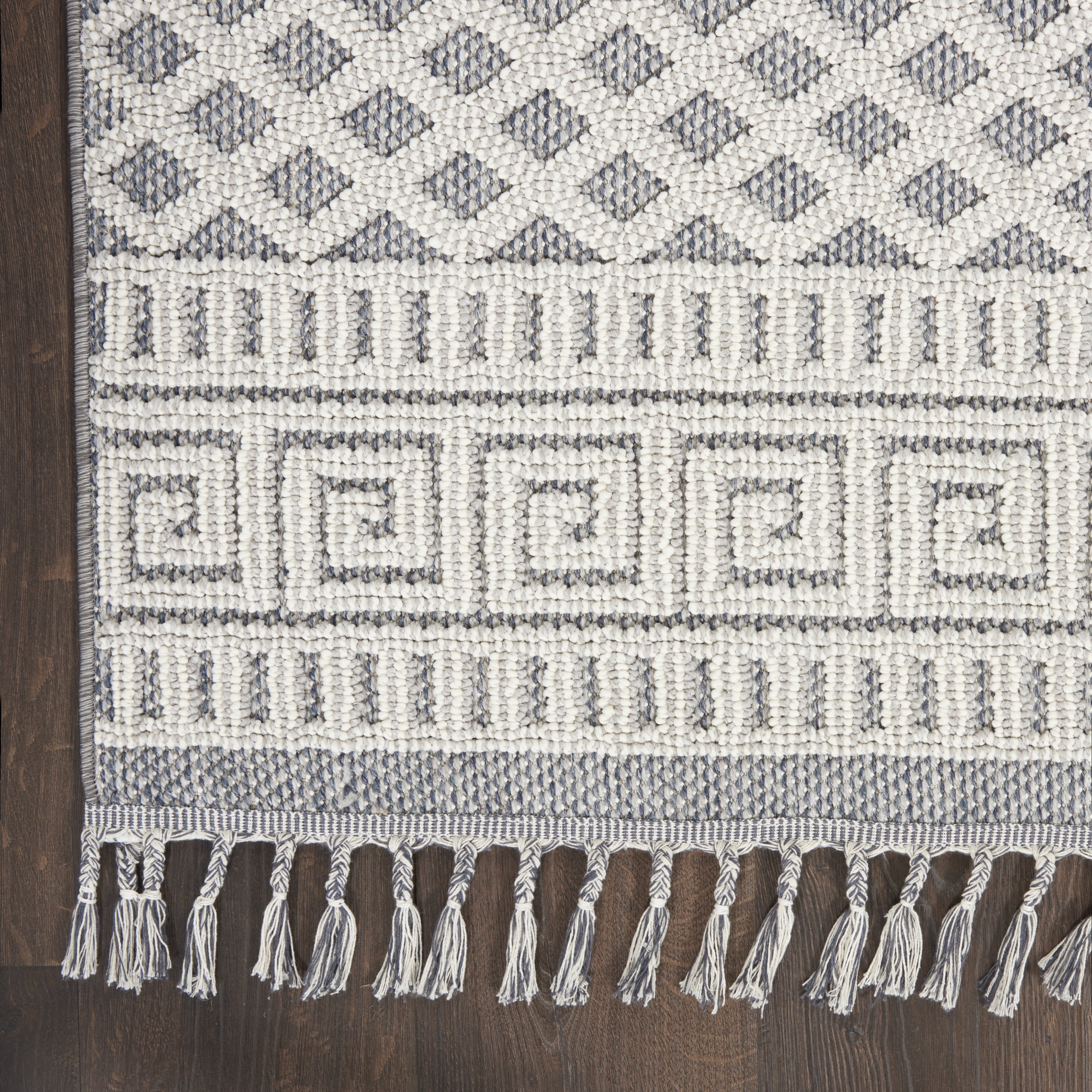 Nourison Paxton Modern & Contemporary Ivory/Slate 4' x 6'2" Area Rug, (4x8)