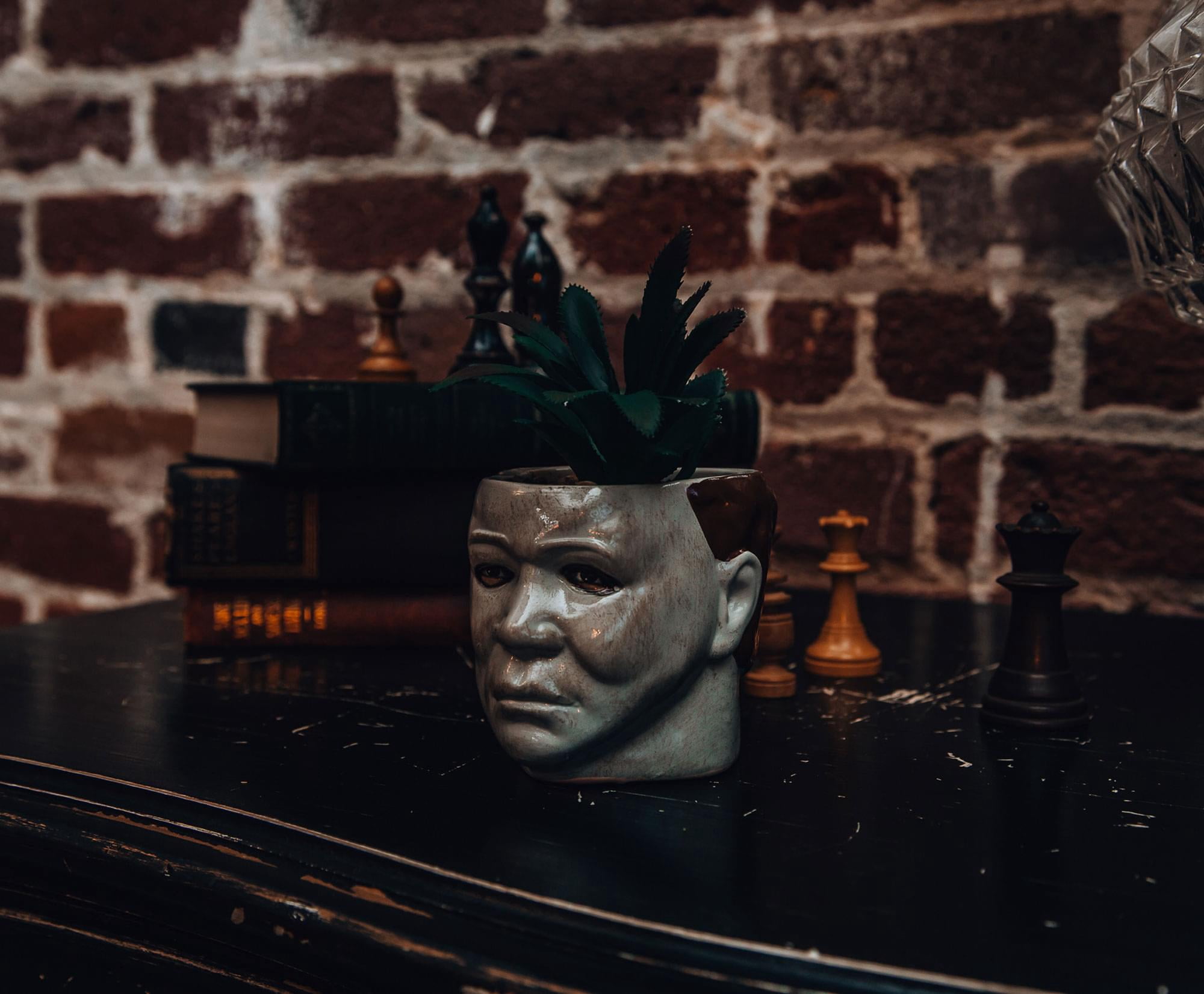 Halloween Michael Myers Mini-Übertopf Mit Künstlicher Sukkulente – 7,6 Cm, Keramik, Offiziell Lizenziert