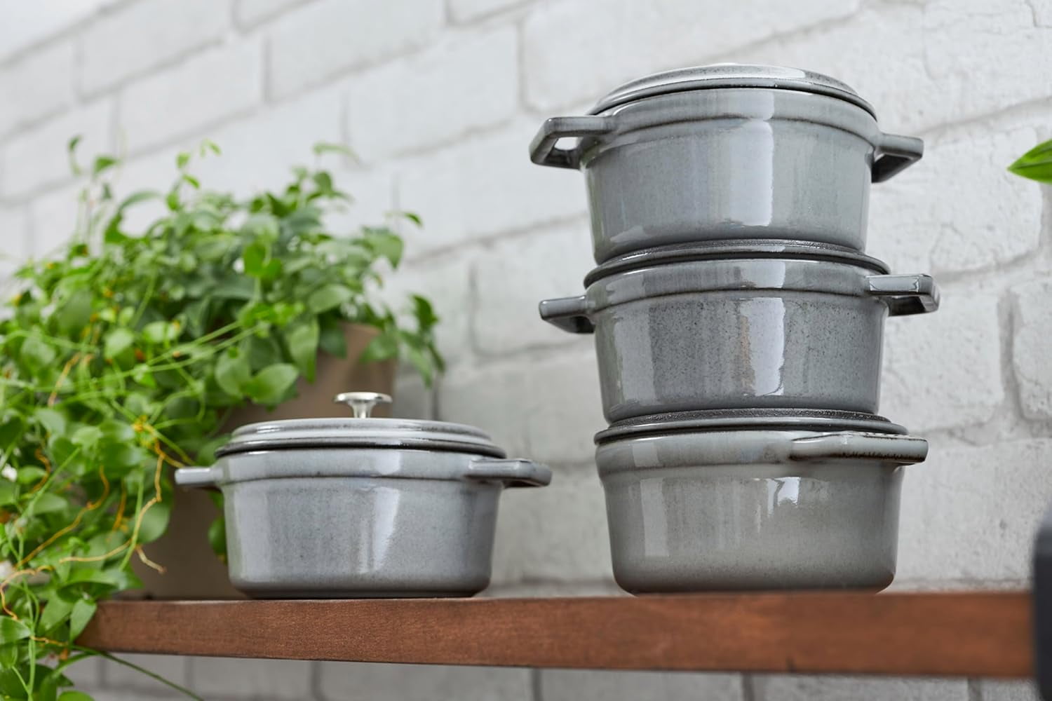 STAUB　14cm Staub 14cm Cast Iron Round Cocotte Pot, Graphite Grey