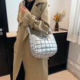 thumbnail image 4 of Bolso Hobo Hombro Puffer Mano Para Mujer Acolchado, 4 of 6