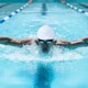 thumbnail image 5 of Gorro de natación de tela de alta elasticidad para mujeres, hombres y niños | Poliuretano transpirable y de secado rápido | Apto para cabello largo y corto | Natación en piscina, 5 of 6