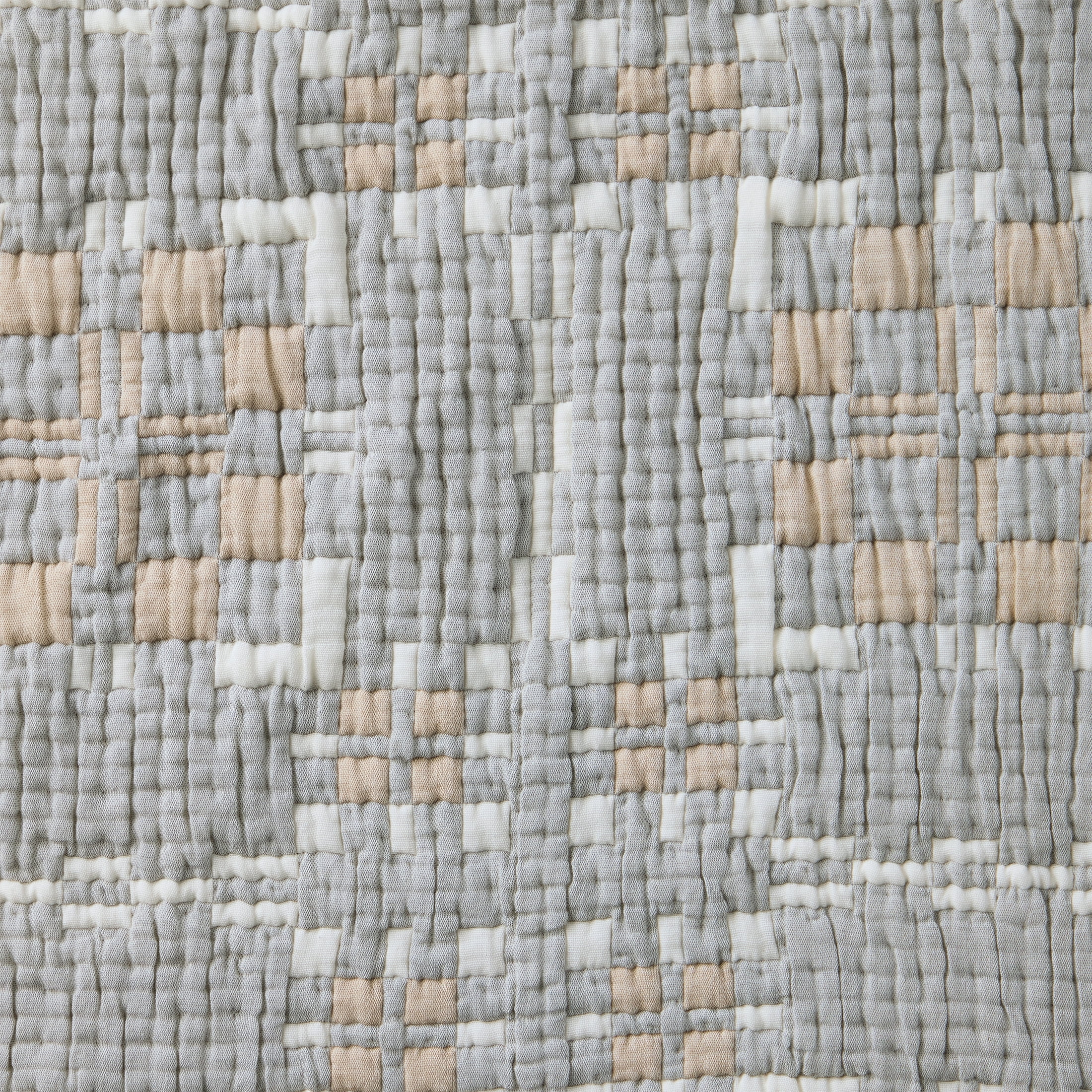 Better Homes & Gardens Modern Mosaic Quilt, King, Grey, Reversible Bedding