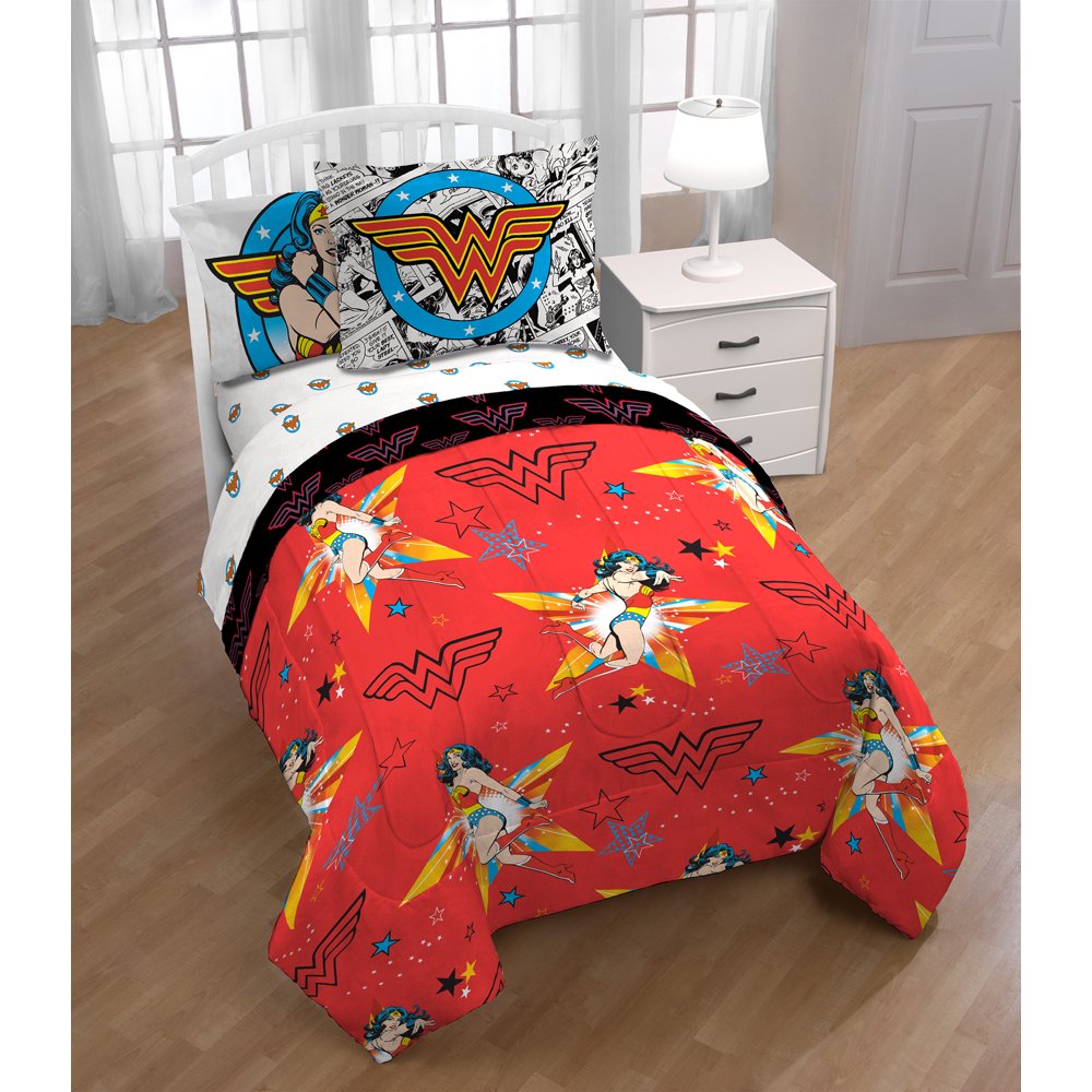 Wonder Woman "Star of Justice" Kids Twin Bed in a Bag Set