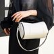 thumbnail image 3 of Bolso tipo cartera con cremallera para mujer bolso cruzado de cuero PU bolso de compras con forma cilíndrica, 3 of 9