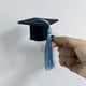 thumbnail image 4 of Mini gorra de graduación, pinza para el pelo, mini gorra de doctorado, horquillas, gorra de graduación con tres colores de borlas, decoración para fiestas de graduación., 4 of 4