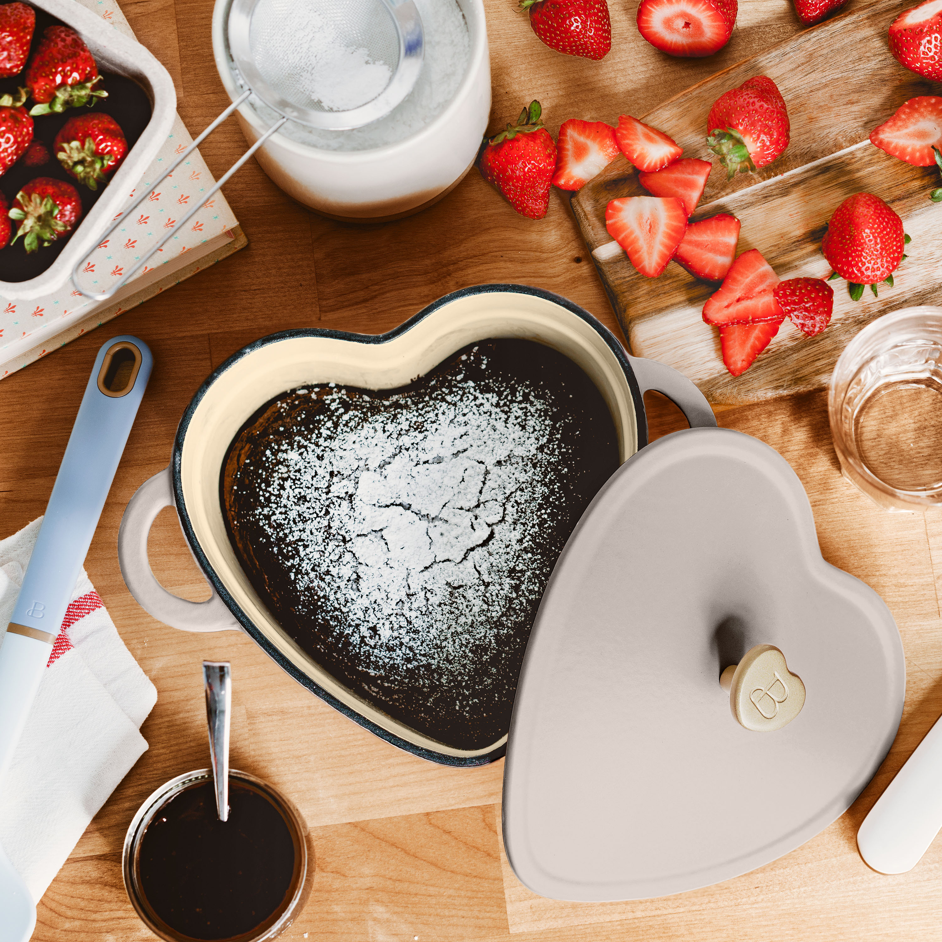 Beautiful by Drew Barrymore 2-Quart Heart Dutch Oven photo 5