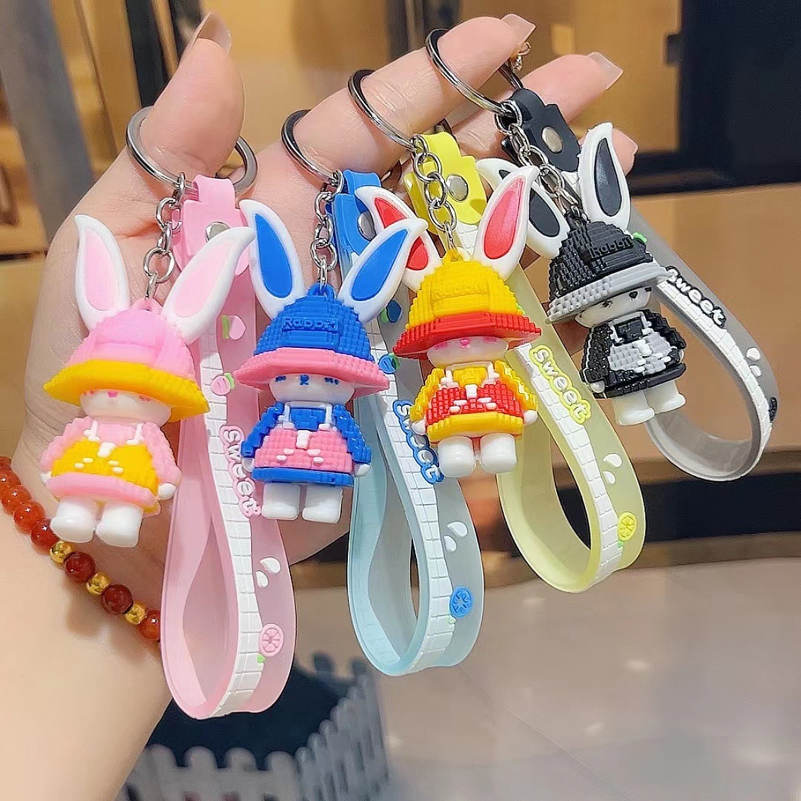 Leaveforme Bunny Creative Rainbow Woven Rabbit Keychain Cute Gradual Change  Bag Pendant Couple Car Keychain Pendant Gift 