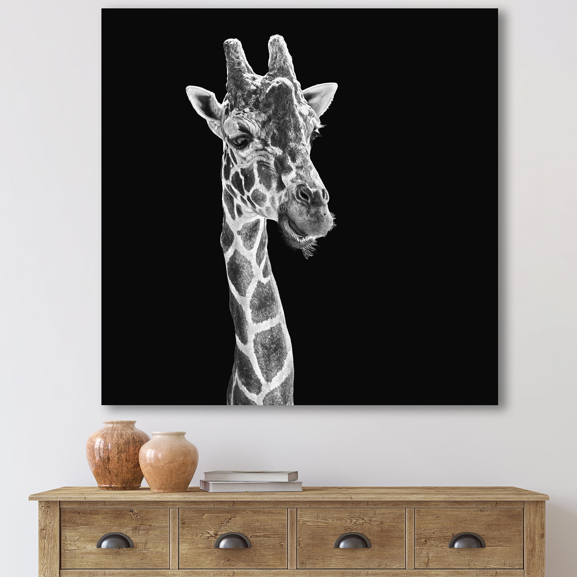 Designart ' Close Up Portrait Of A Giraffe On Black II ' Farmhouse Canvas Wall Art Print