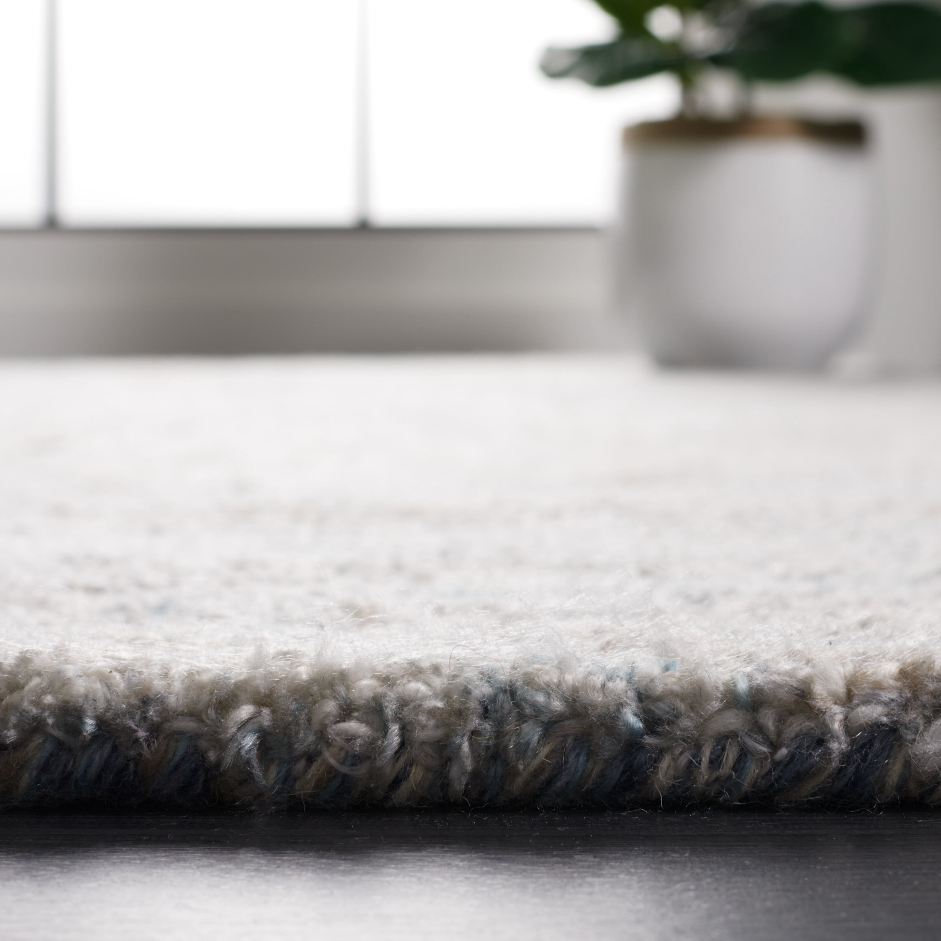 SAFAVIEH Abstract Hypatia Swirls Area Rug, Beige/Blue, 6' x 6' Round