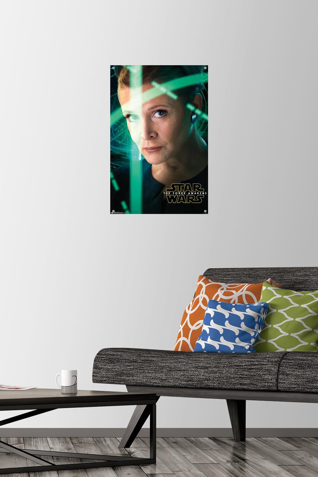 Star Wars: The Force Awakens - Leia Portrait Wall Poster with Push Pins, 14.725" x 22.375"