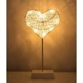 thumbnail image 1 of Lámpara de escritorio decorativa, lámpara de noche LED con forma de corazón a pilas, luz de noche blanca cálida, decoración de mesa para Navidad, hogar, dormitorio, Ramadán, color blanco., 1 of 5
