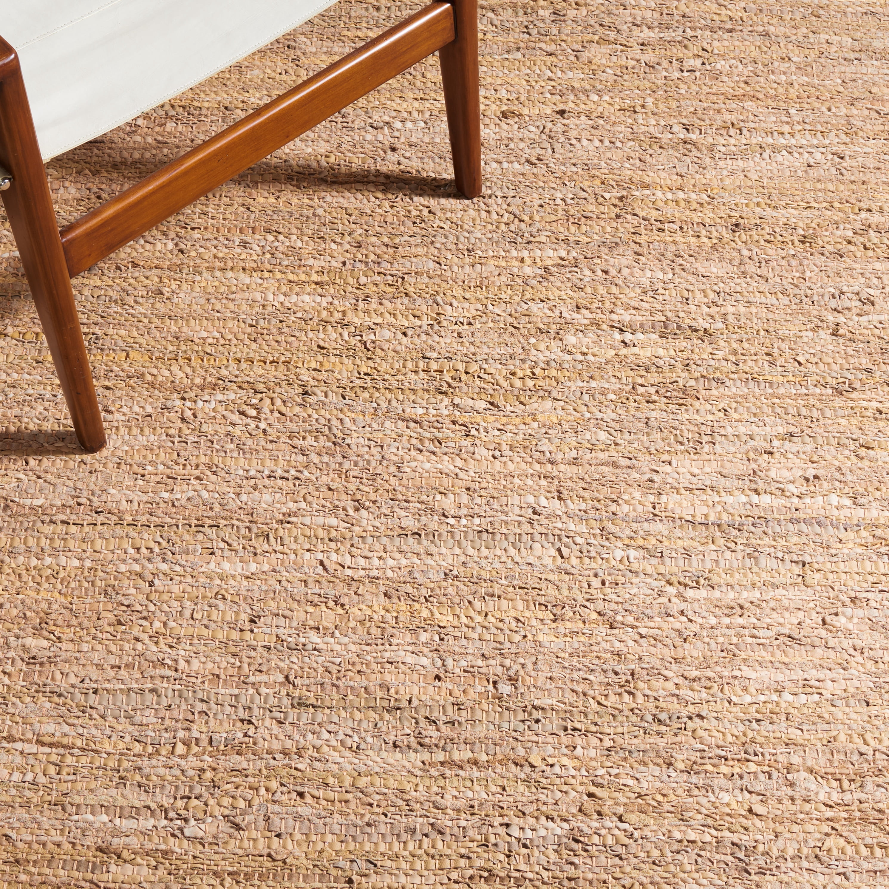 SAFAVIEH Vintage Leather Christal Solid Runner Rug, Light Gold, 2'3" x 9'