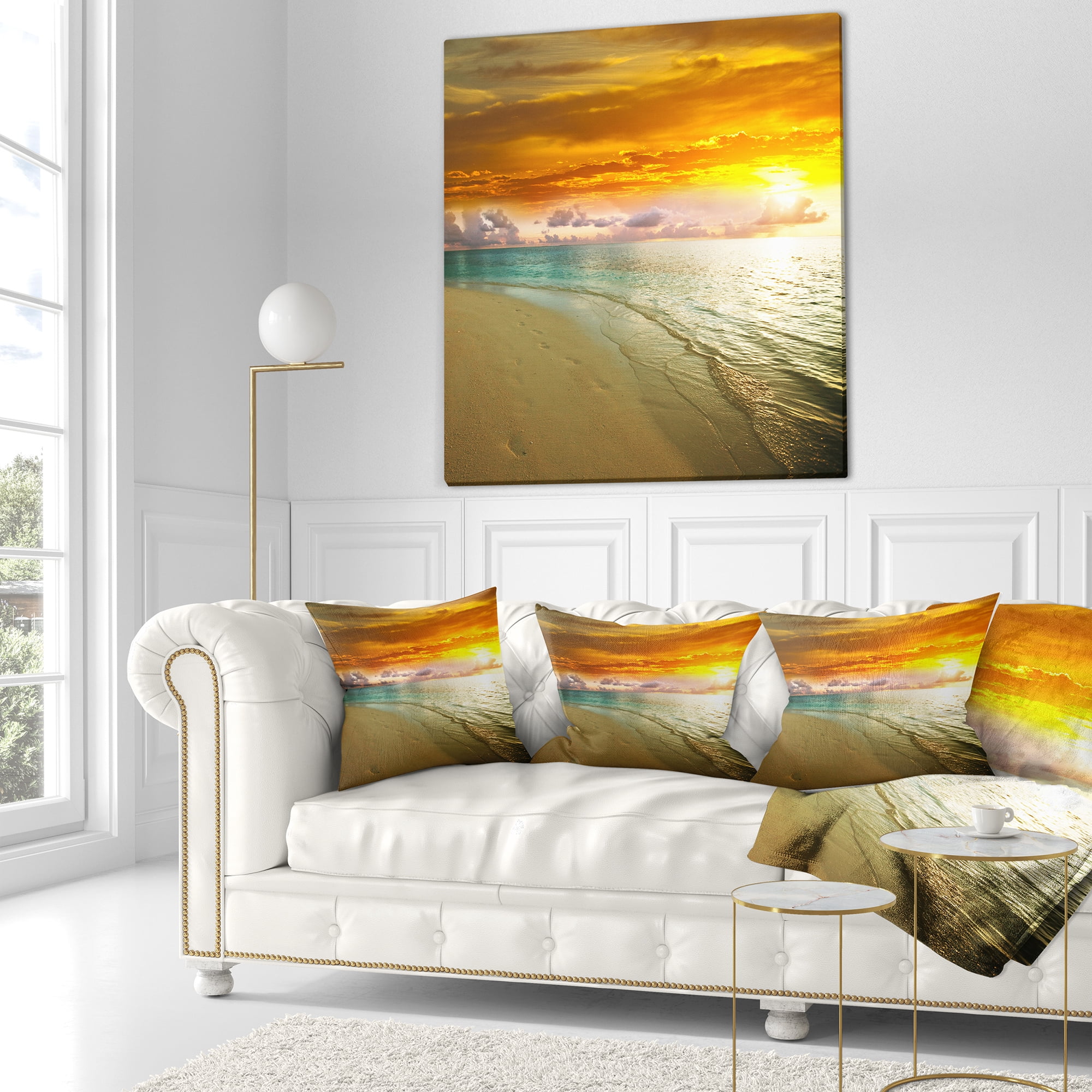 Designart 18" x 18" Sea & Shore Polyester Throw Pillow