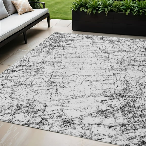 HomeRoots 578065 5 x 8 ft. Abstract Washable Indoor & Outdoor Rectangle Area Rug, Black, White & Gray