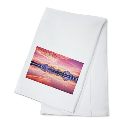 

Grand Teton National Park Wyoming Sunset and Jackson Lake (100% Cotton Tea Towel Decorative Hand Towel Kitchen and Home)