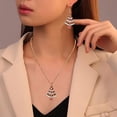 thumbnail image 2 of Conjunto de joyas navideñas, collar con colgante de árbol y pendientes navideños, accesorios para collar y fiesta navideña para mujer, 2 of 5