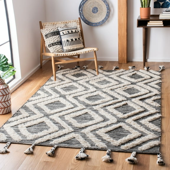 SAFAVIEH Kenya Arline Geometric Wool Area Rug, Black/Ivory, 5' x 8'