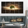 thumbnail image 1 of Design Art - Arbre Solitaire sous Ciel Dramatique, 1 of 3