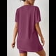 thumbnail image 4 of Conjunto de Dos Piezas de Corta para Mujer, con Camiseta Extragrande y Pantalones Cortos Estilo Biker, Color Vino Tinto M, 4 of 7