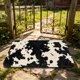 thumbnail image 5 of Alfombra de Baño con Estampado de Vaca – Alfombra Suave, Absorbente, Antideslizante y Peluda, Lavable a Máquina, Ideal para La Entrada Del Cuarto de Lavado y La Decoración Del Piso Interior., 5 of 7