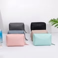 thumbnail image 3 of Bolso de maquillaje grande TANGJMXG de cuero vegano organizador de cosméticos de viaje grande rosa, 3 of 5