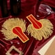 thumbnail image 5 of 2 piezas de hombreras con borlas desmontables de tela para maestro de ceremonias, con cadena dorada, insignia y broche., 5 of 9