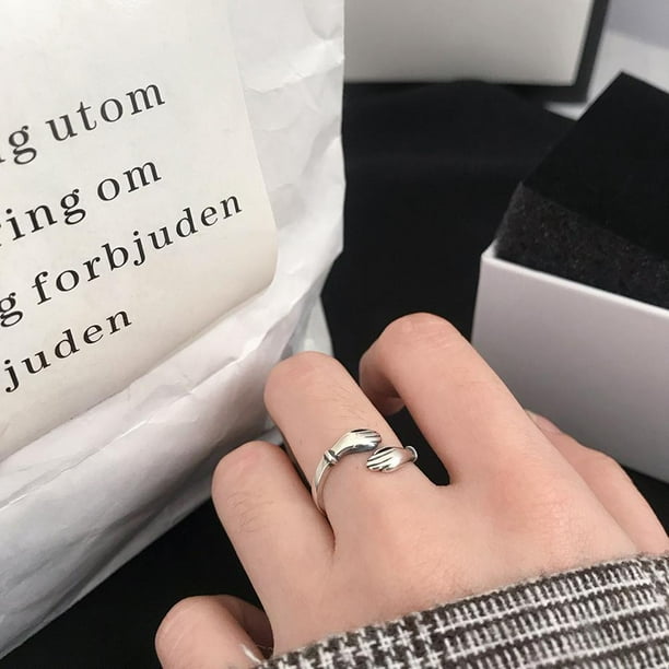 Hug 2024 ring pandora