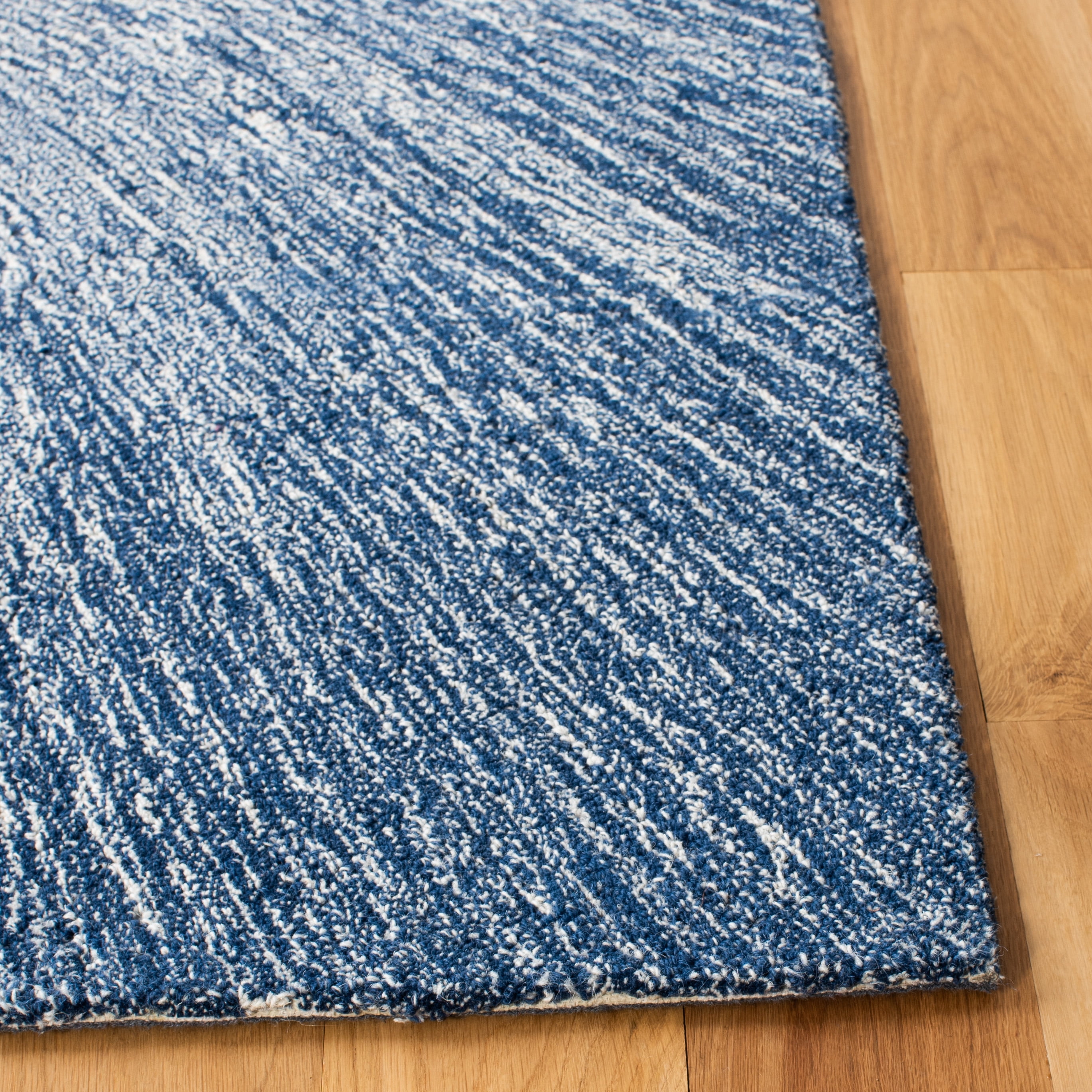 SAFAVIEH Micro-Loop Carbrey Sunburst Area Rug, Blue, 8' x 10'