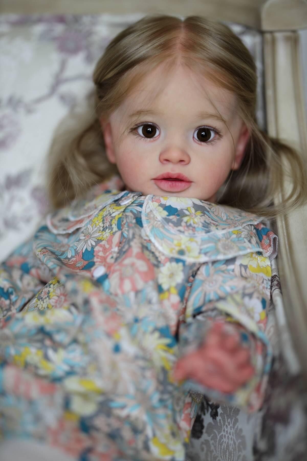 iCradle Lovely Toddler Dolls Girl 26 inch 68CM Real Looking Reborn Baby Doll Soft Vinyl Newborn Baby Doll Cloth Body Hand Rooted Hair Babies Gifts for Kids Age 3+