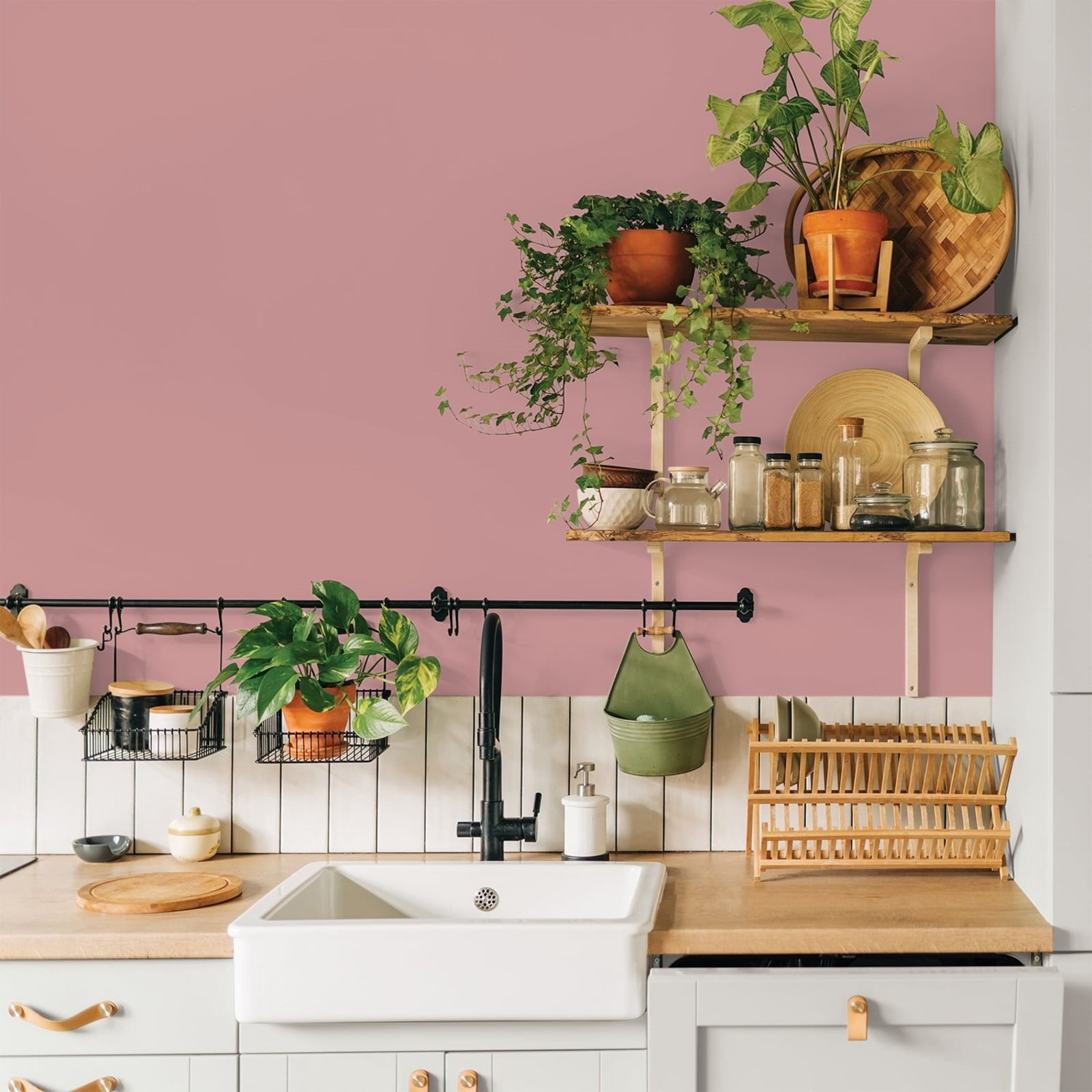 Glidden Glidden Kitchen Bath and Laundry Floral Tapestry / Pink, Eggshell Interior Paint with Primer, 1 Gallon