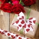 thumbnail image 3 of Cinta de corazón de San Valentín para envolver regalos - Cinta roja con estampado de corazones con purpurina para lazos, coronas, manualidades caseras, arreglos florales y decoración de fiestas, 3 of 6