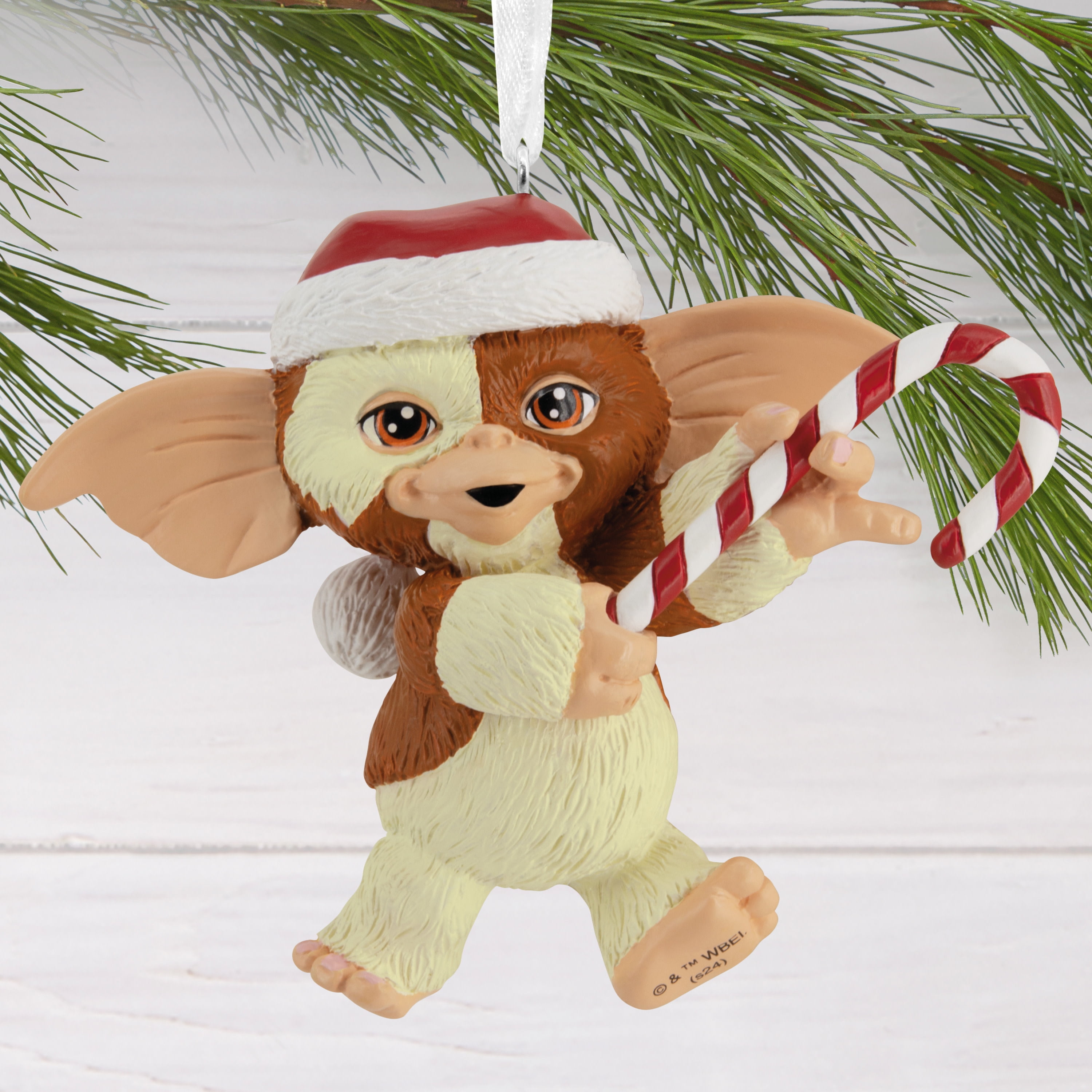 Hallmark Gremlins Gizmo in Santa Hat Christmas Ornament, 1 Count, 1 Count