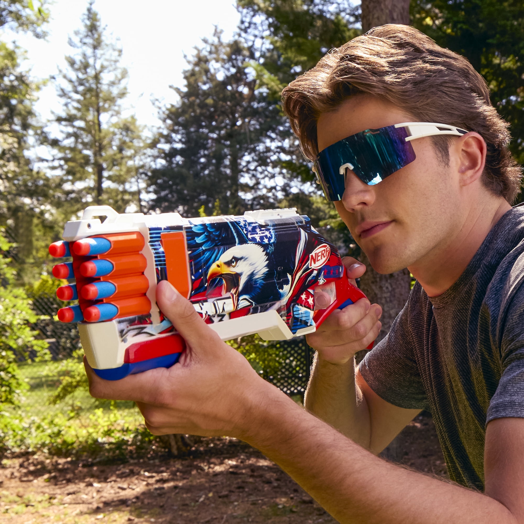 Nerf Elite Stars & Stripes Eagle Red, White & Blue Blaster, 16 Nerf Elite Foam Darts, Outdoor Summer Toys, Backyard & Beach Fun, 8+