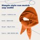 thumbnail image 4 of Bufanda triangular de lana merino ACUSHLA – Naranja, 4 of 6