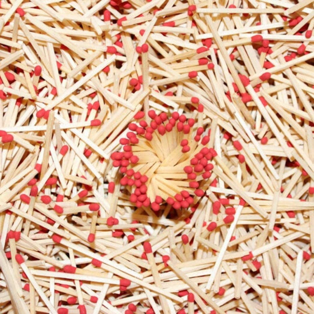 Red Tip Decorative Matches, 200 Small Premium Wooden Matches Artisan