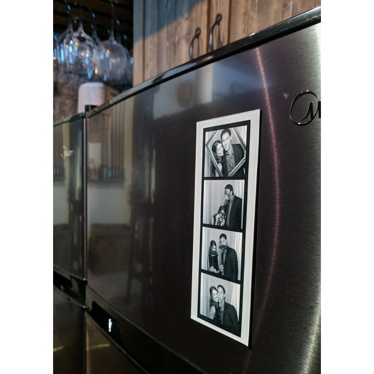 2-2x6 Photo Booths with 2-4x6 Photos Frame –