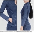 thumbnail image 3 of Chaqueta de yoga con cremallera de mezclilla de primavera y verano para mujer, cuello alto, ajustada, con doble bolsillo, ropa exterior deportiva, top de fitness, 3 of 4