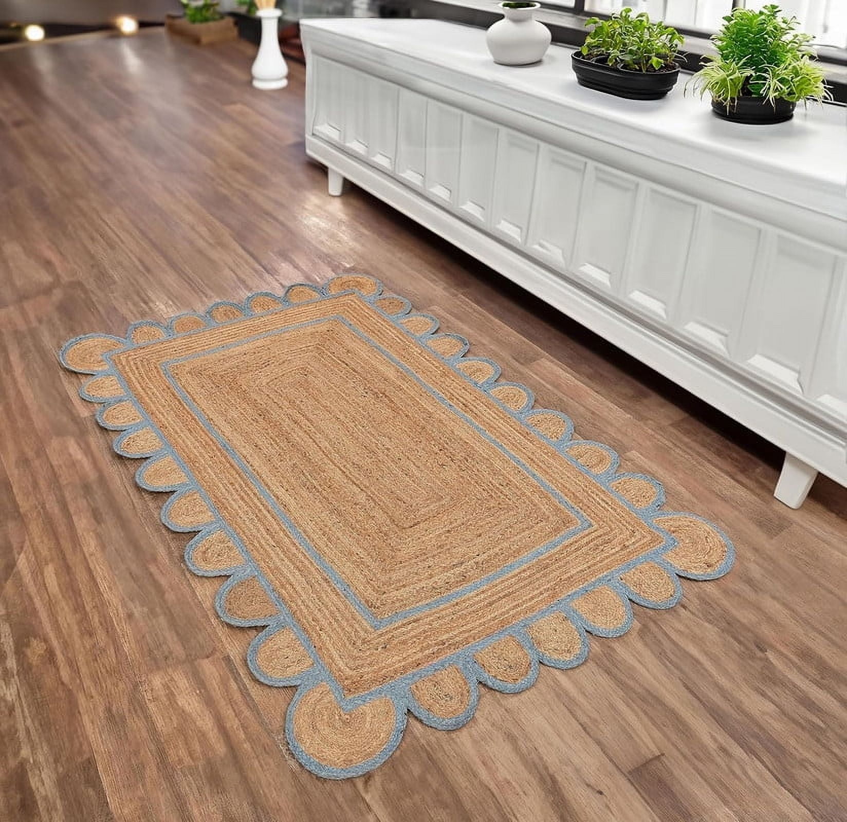 KLAVATE Natural Jute Hand Braided Scalloped Farmhouse Area Rug