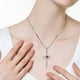 thumbnail image 5 of Collar con Colgante de Cruz En Cobre Rojo Chapado y Gema En Forma de Corazón | Collar Estilo Occidental con Diamantes - 1 Pieza, 5 of 6