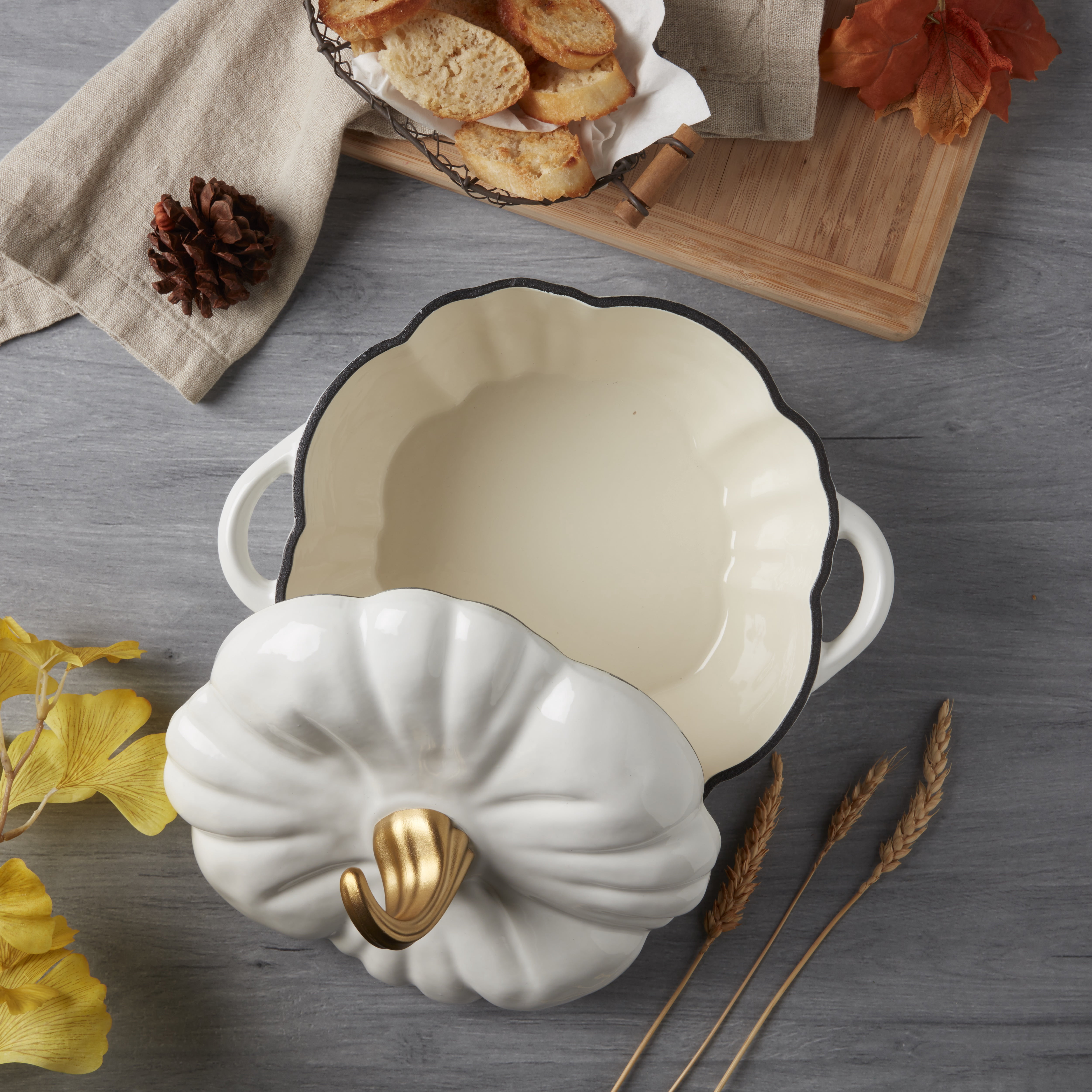 Smith & Clark 4 Quart Pumpkin Enameled Cast Iron Dutch Oven Casserole Pot with Lid, White