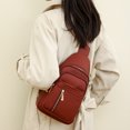 thumbnail image 4 of Bolso de pecho bohemio para mujer bandolera de piel sintética con correa de estilo étnico color rojo, 4 of 9