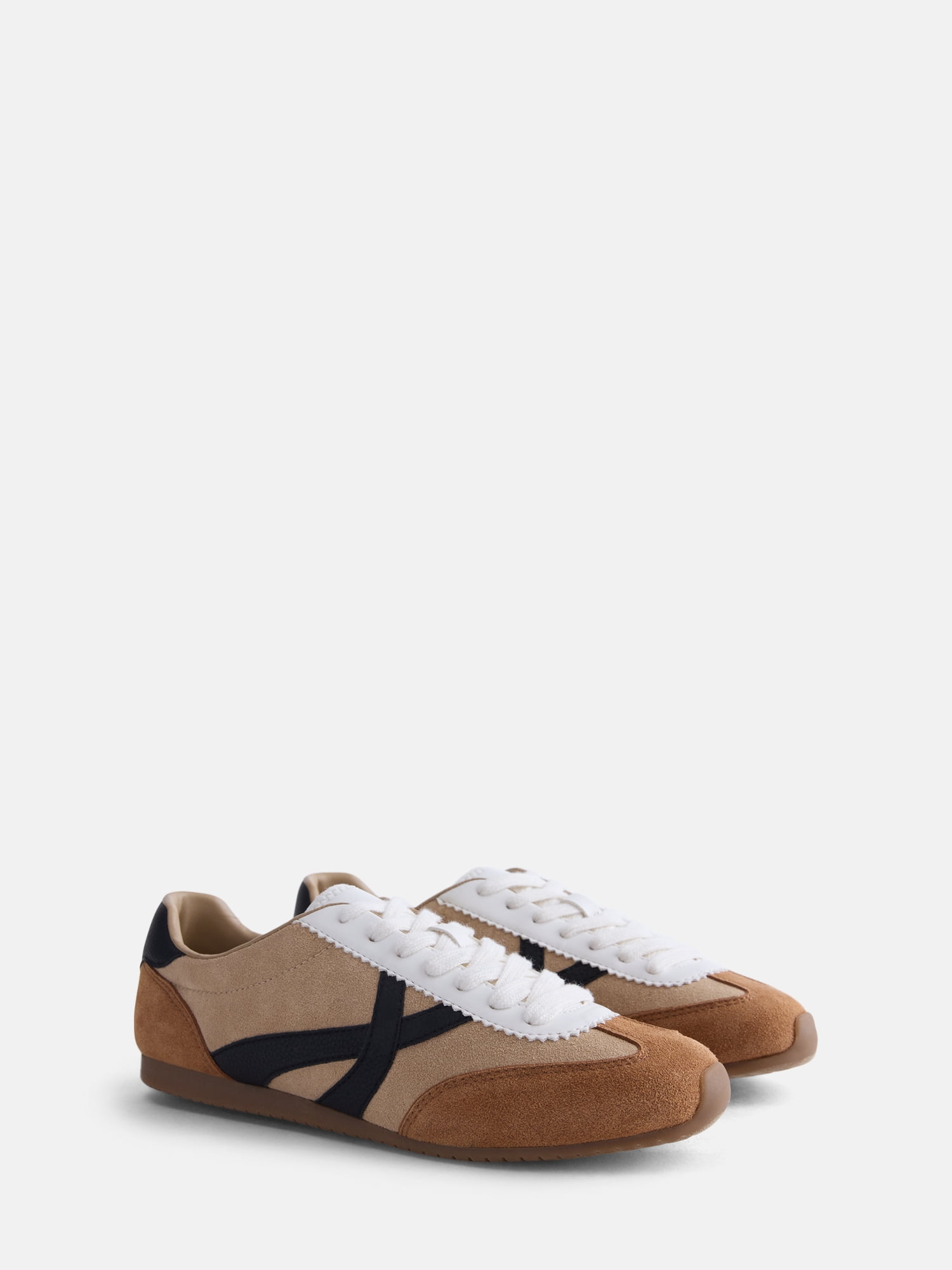 Scenario Women's Lace Up Low Profile Sneakers